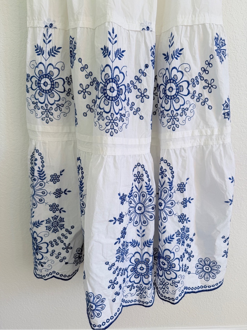 Anthropologie Somerset maxi dress White and blue embroidery eyelet size medium - Picture 6 of 16